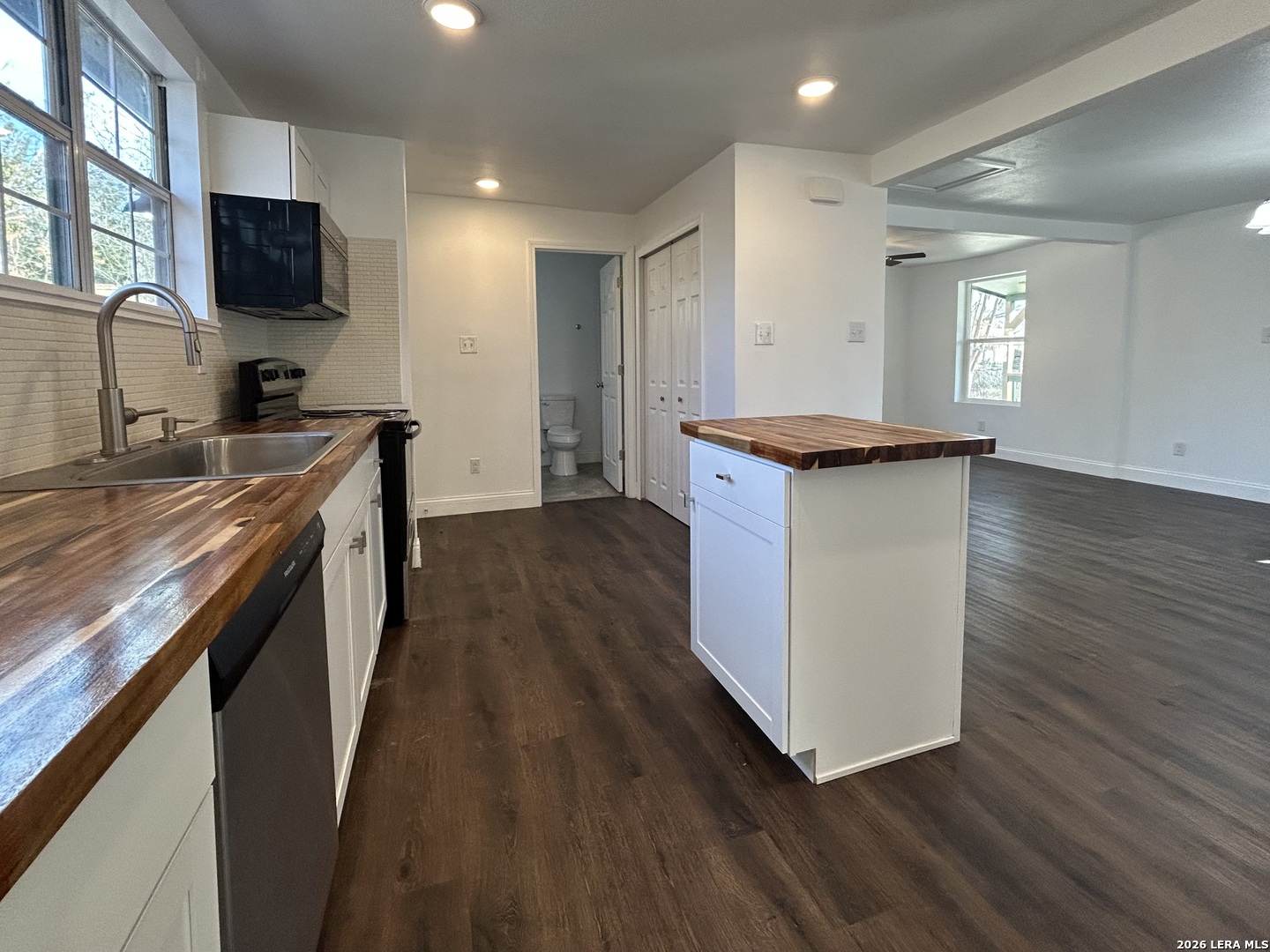 715 W Gerald San Antonio TX 78221