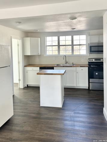 715 W Gerald San Antonio TX 78221