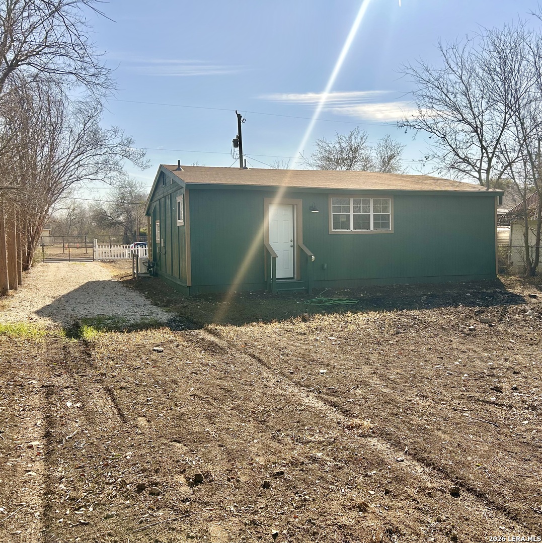 715 W Gerald San Antonio TX 78221