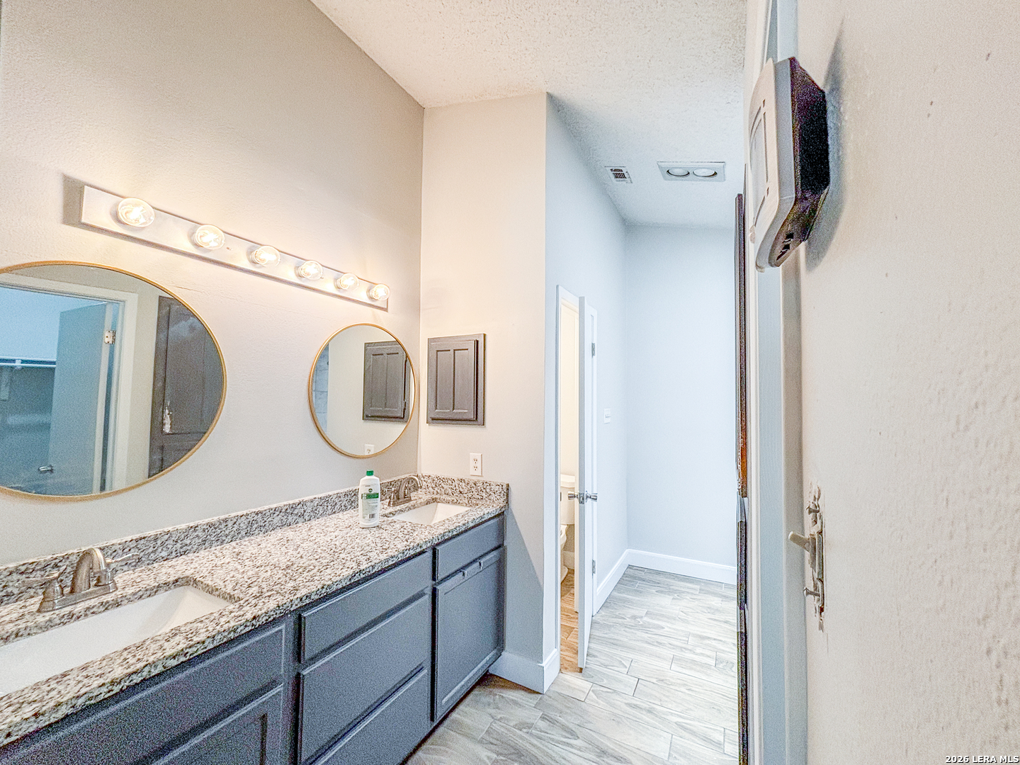 8634 Westgrove Drive San Antonio TX 78240