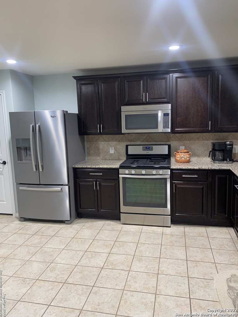 12815 Sand Holly San Antonio TX 78253