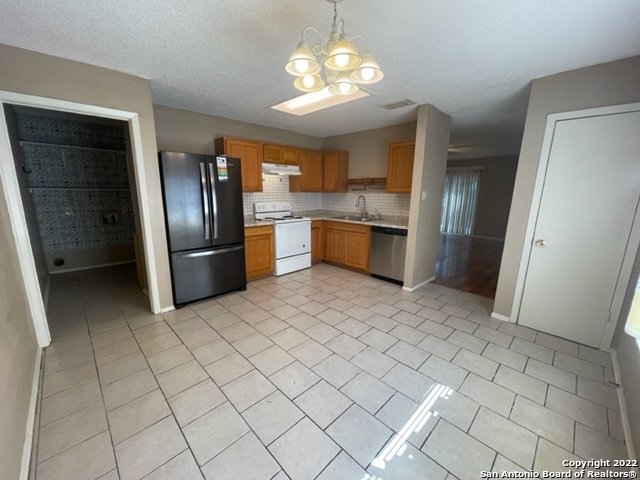 2167 Mossy Creek Drive San Antonio TX 78245
