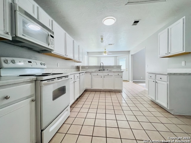 13119 Forum Road Universal City TX 78148