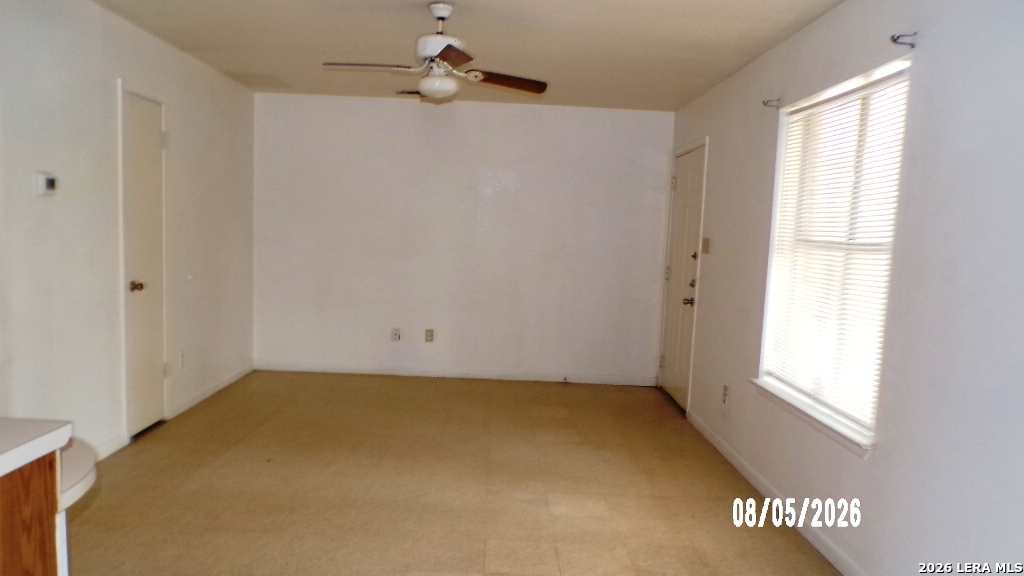 1703 S Washington Beeville TX 78102
