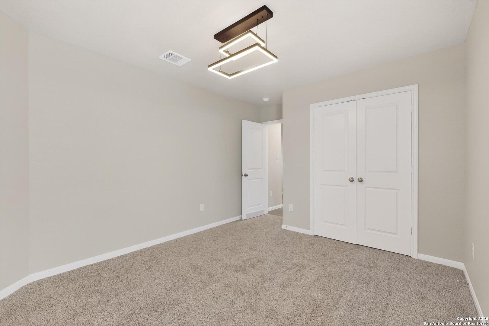 6806 Bale Ridge San Antonio TX 78252