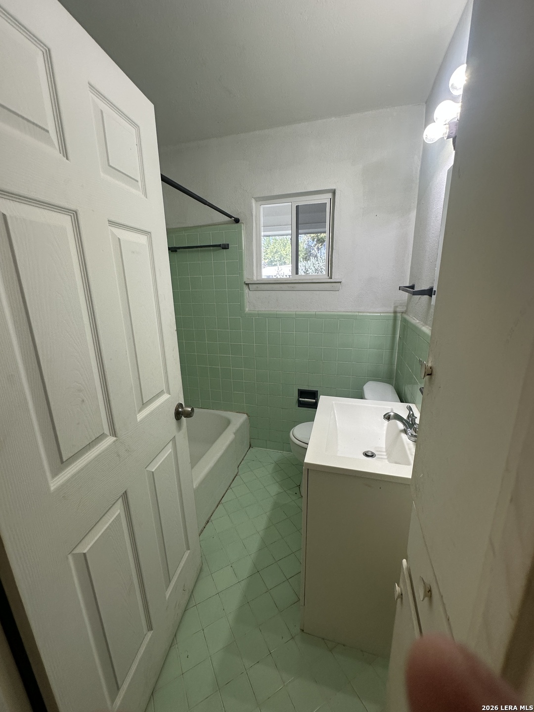 410 Hialeah Avenue San Antonio TX 78218