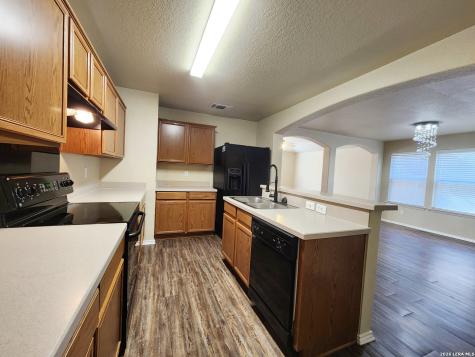 5402 Tomas Circle San Antonio TX 78240