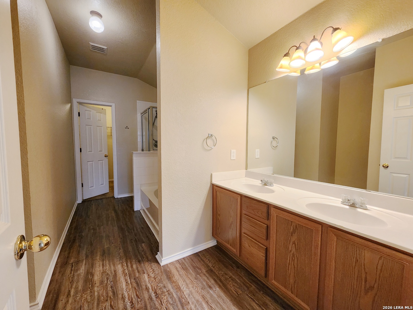 5402 Tomas Circle San Antonio TX 78240