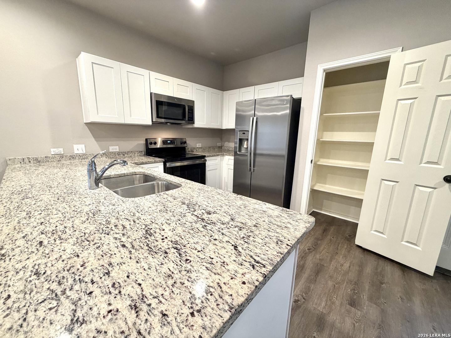 4138 Swans Landing San Antonio TX 78217