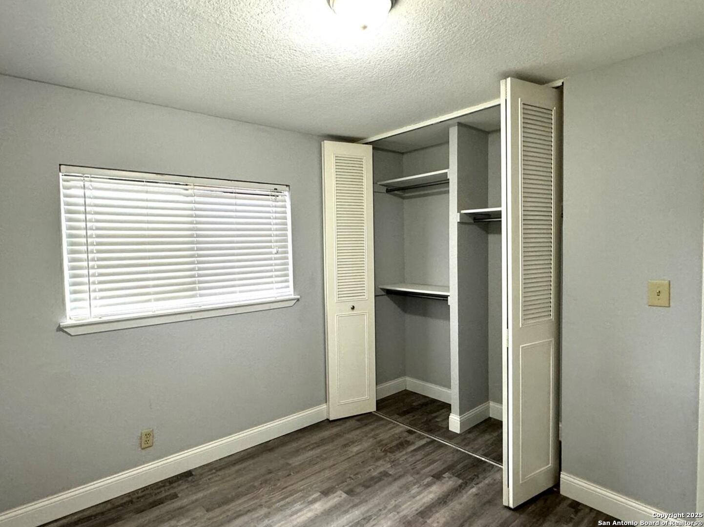 3606 Versailles San Antonio TX 78219