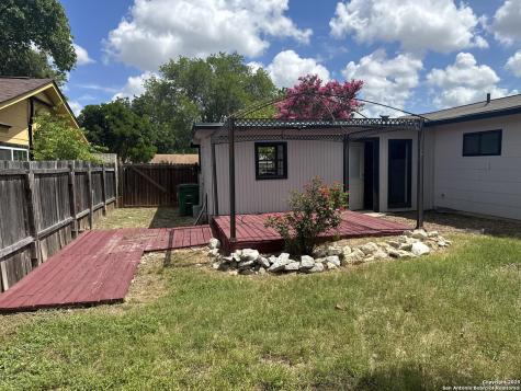 3606 Versailles San Antonio TX 78219