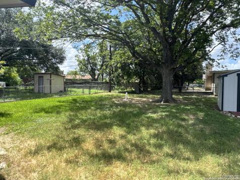 3606 Versailles San Antonio TX 78219