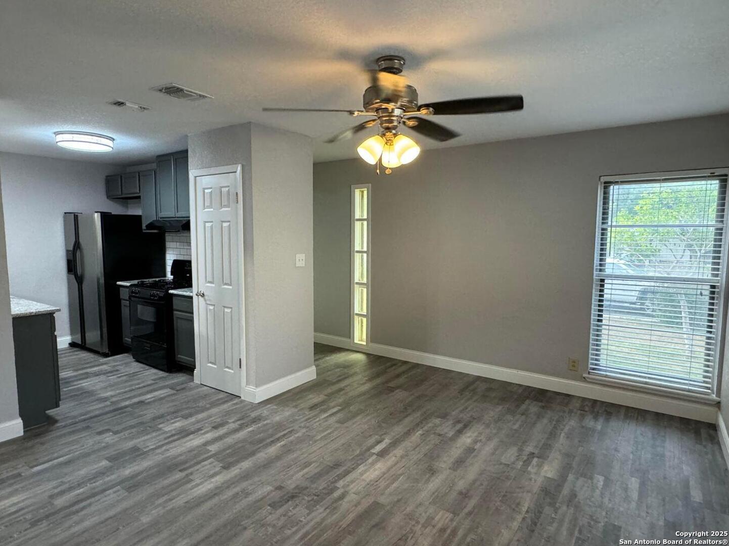 3606 Versailles San Antonio TX 78219