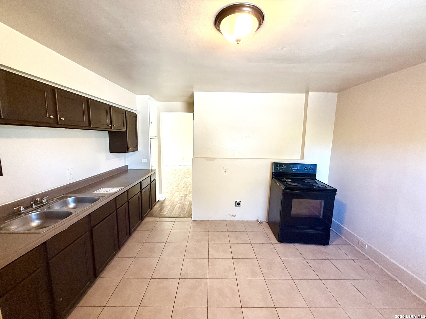1137 W Ashby Place San Antonio TX 78201