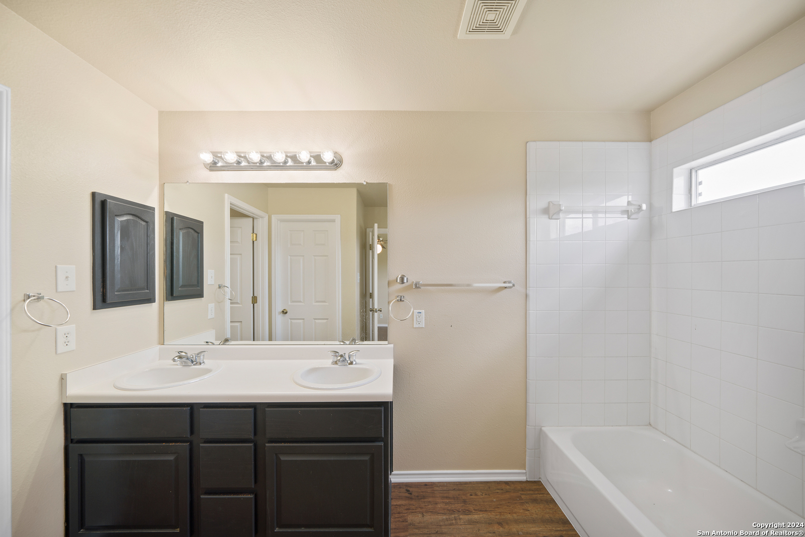 537 Starling Creek New Braunfels TX 78130