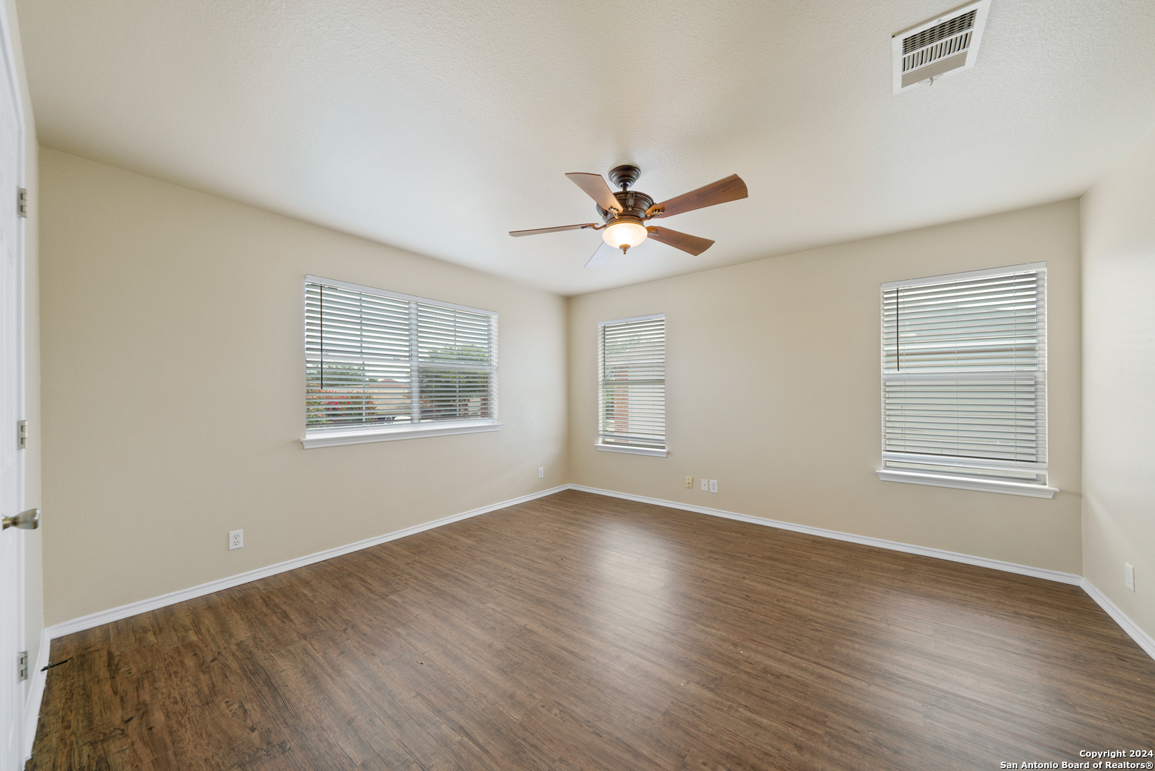 537 Starling Creek New Braunfels TX 78130