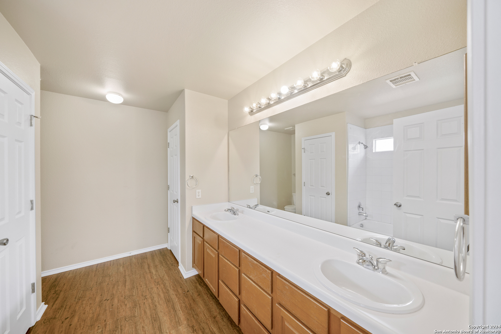 537 Starling Creek New Braunfels TX 78130