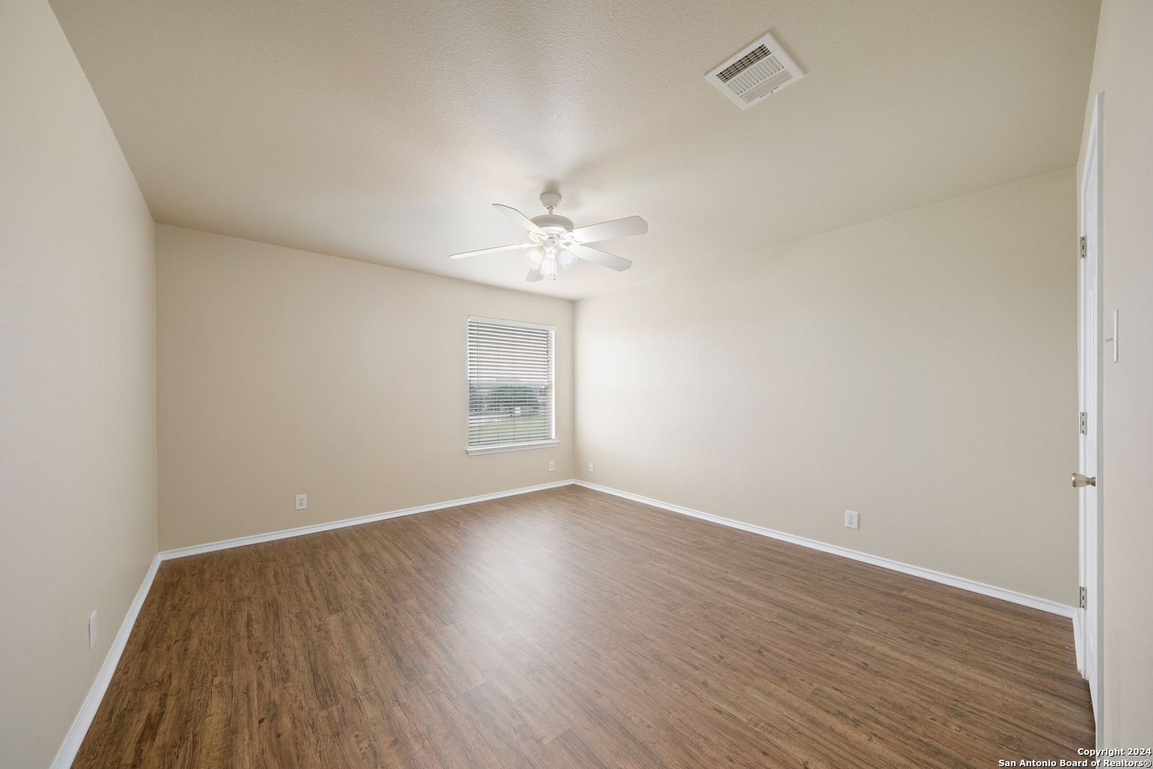 537 Starling Creek New Braunfels TX 78130