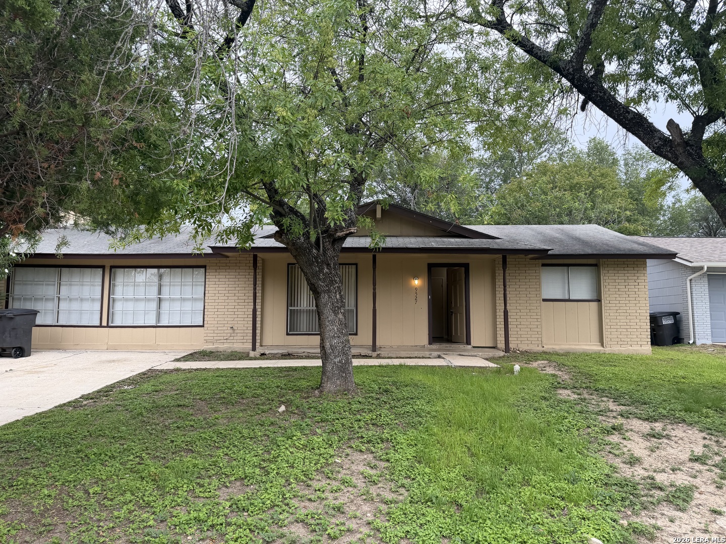 9527 Bear Creek Drive San Antonio TX 78245