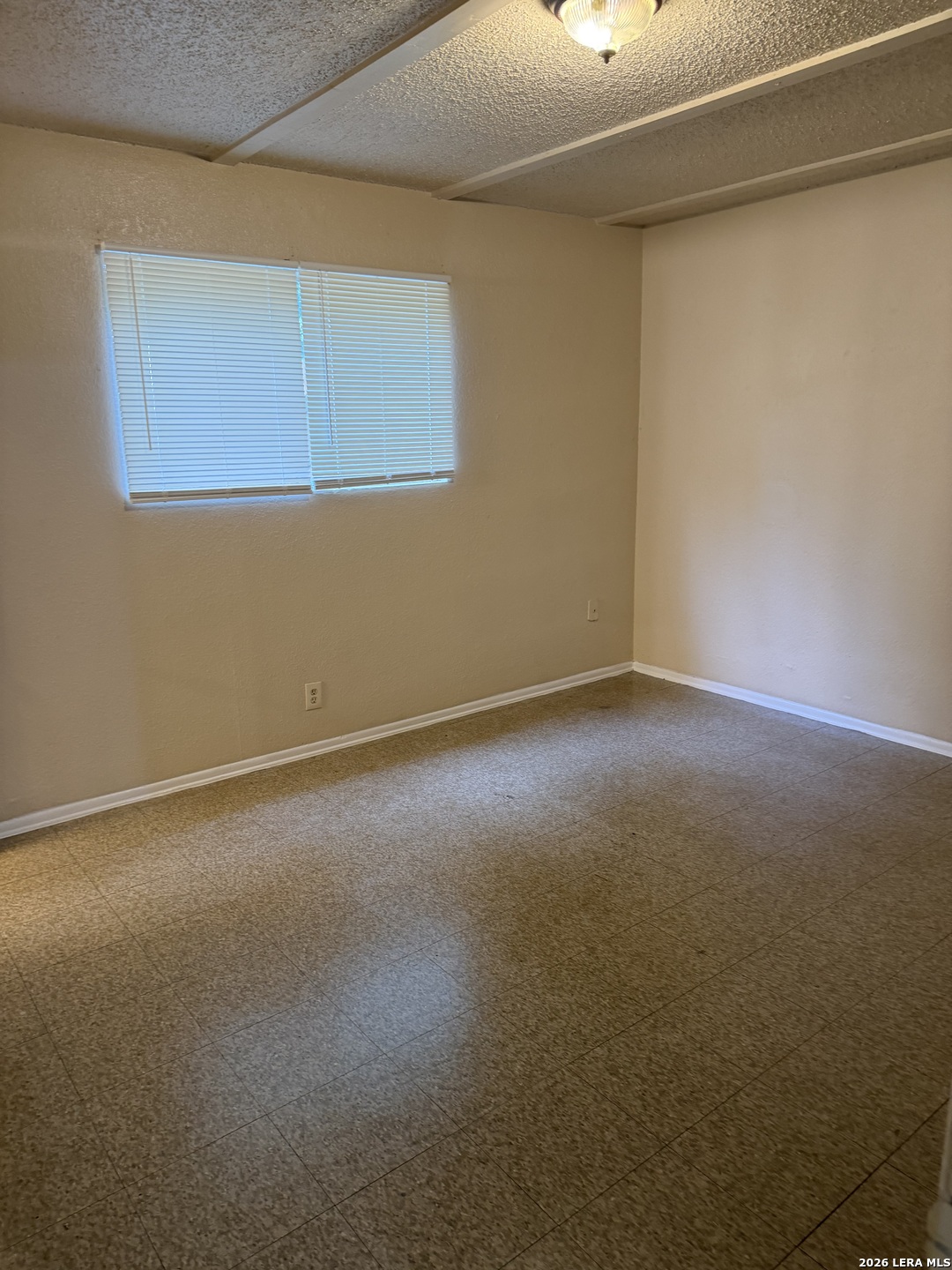 9527 Bear Creek Drive San Antonio TX 78245