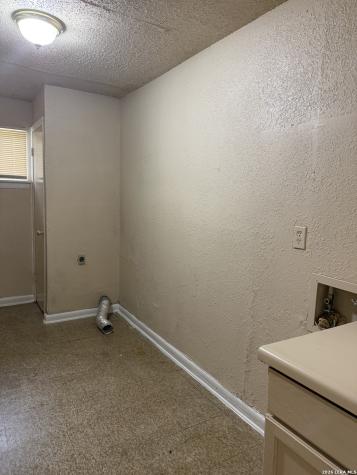 9527 Bear Creek Drive San Antonio TX 78245