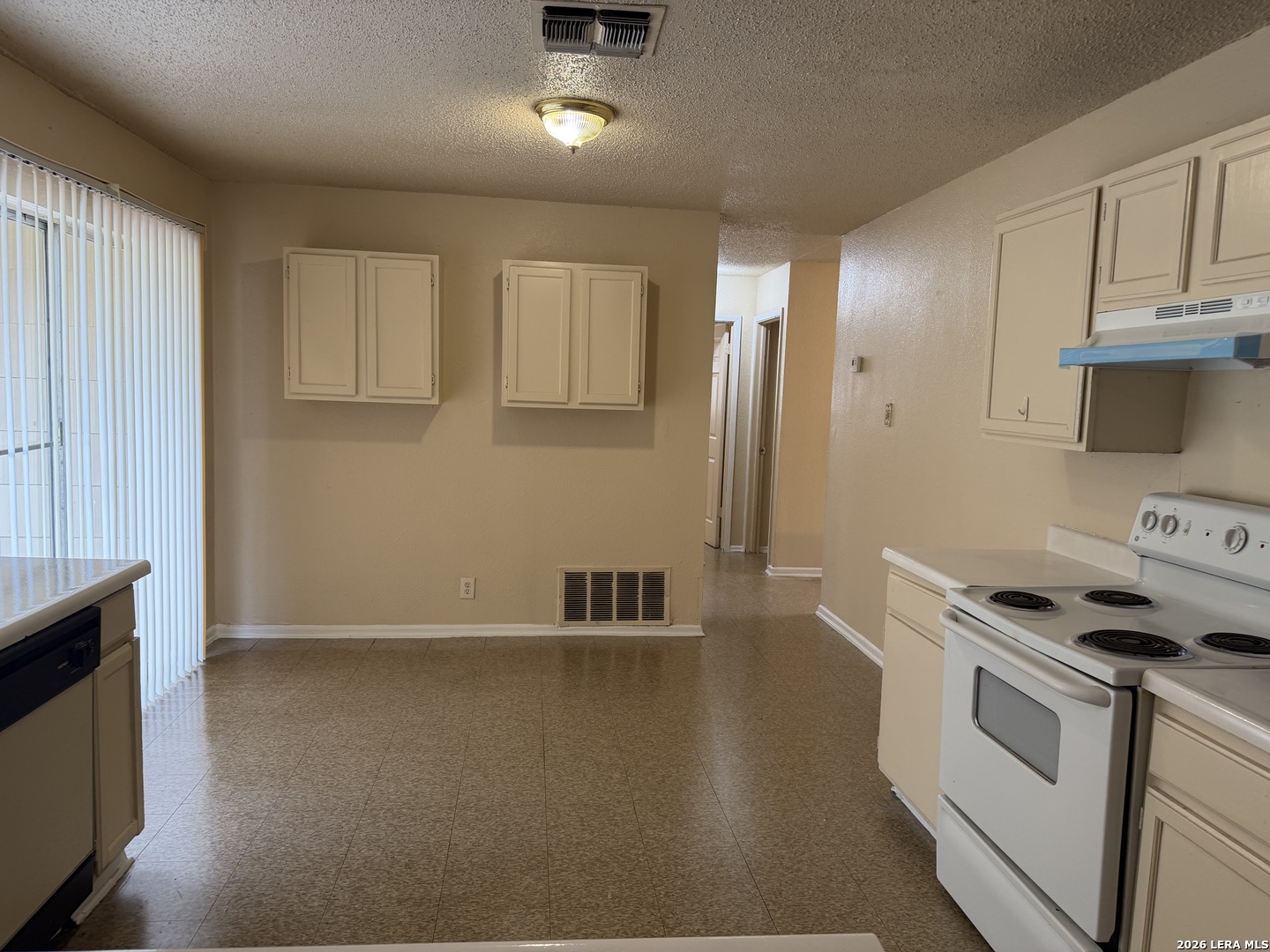 9527 Bear Creek Drive San Antonio TX 78245