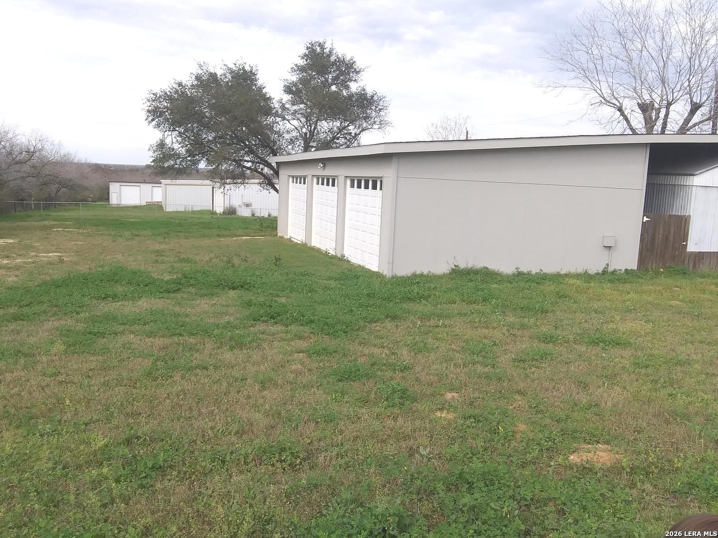 9075 Loop 1604 Elmendorf TX 78112