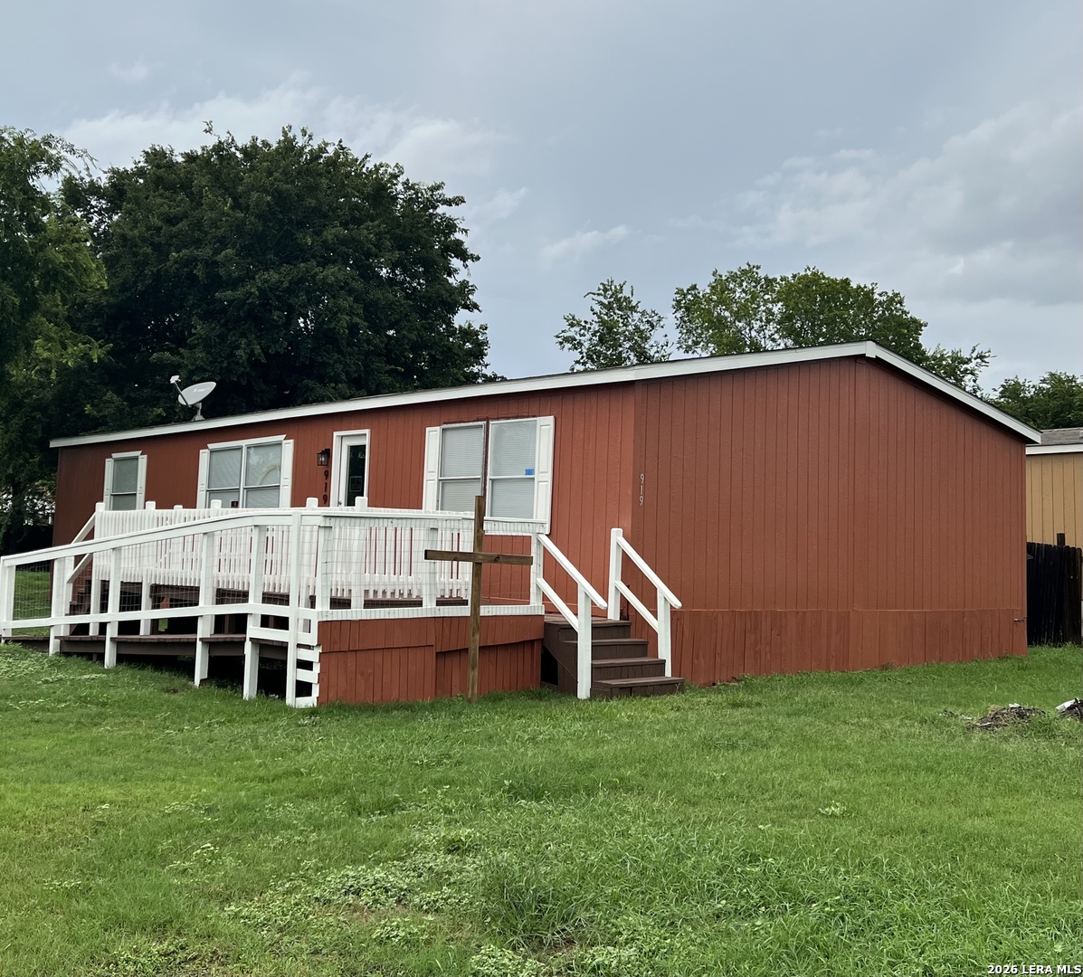 919 Kayroe Road Adkins TX 78101