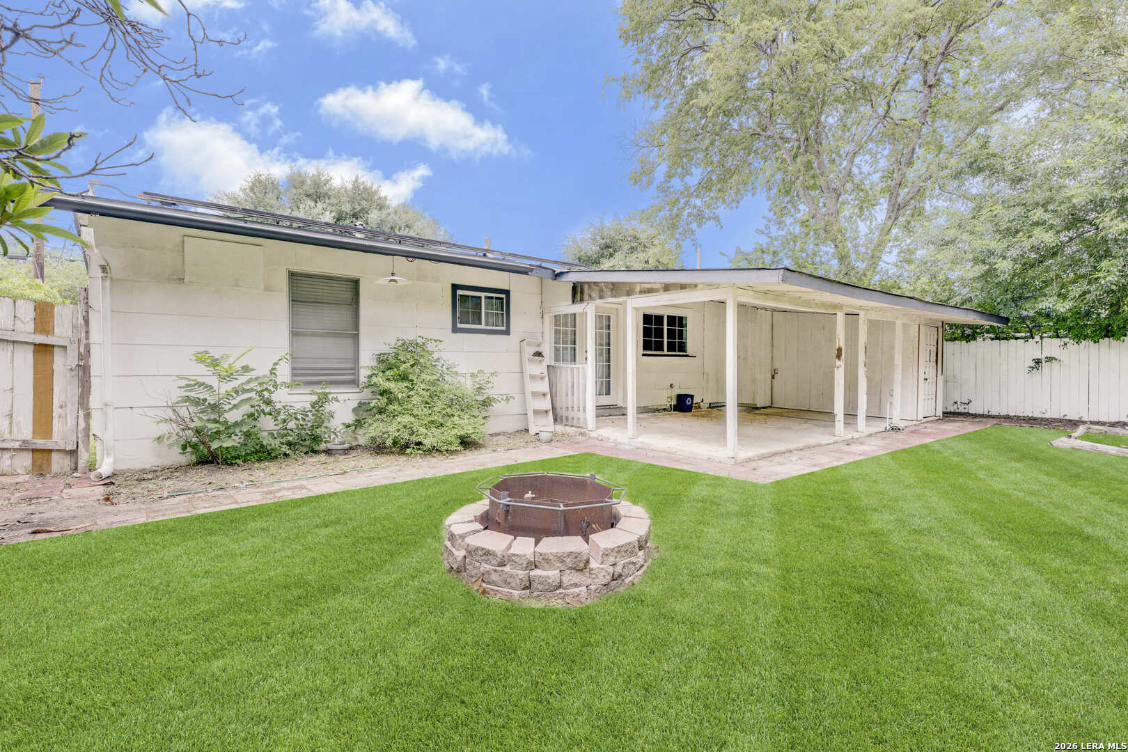207 Middlebury Drive San Antonio TX 78217
