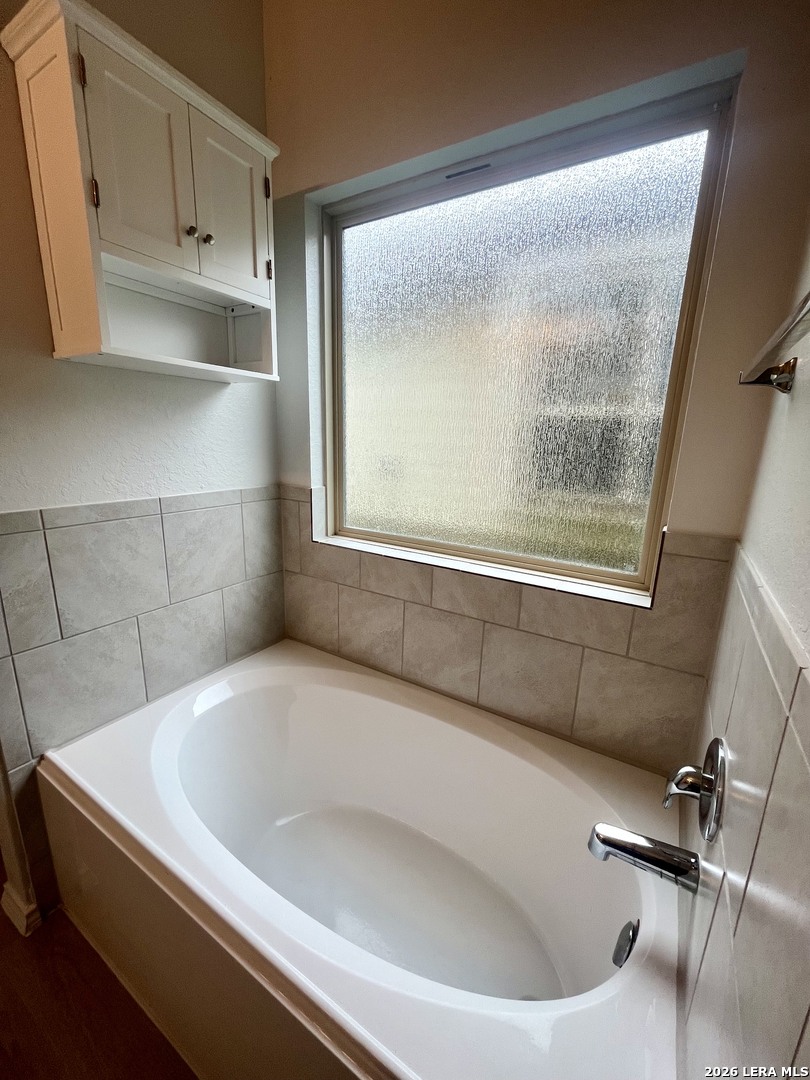 6011 Travis Summit San Antonio TX 78218