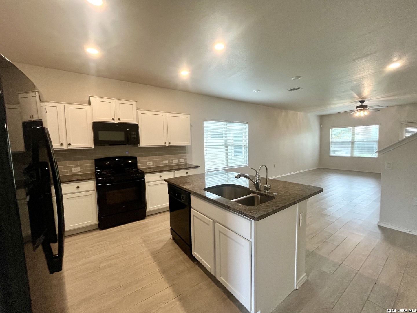 6011 Travis Summit San Antonio TX 78218