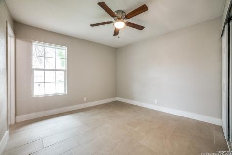7334 Glen Hart San Antonio TX 78239