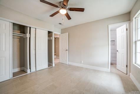 7334 Glen Hart San Antonio TX 78239