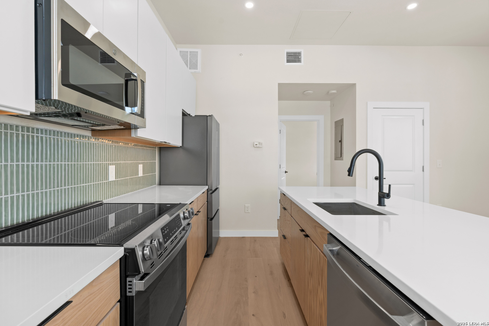 725 W Ashby Place San Antonio TX 78212