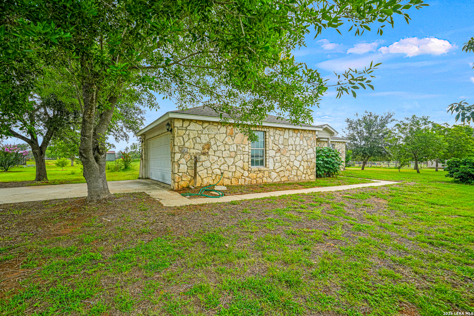 725 Cimarron Square Poteet TX 78065