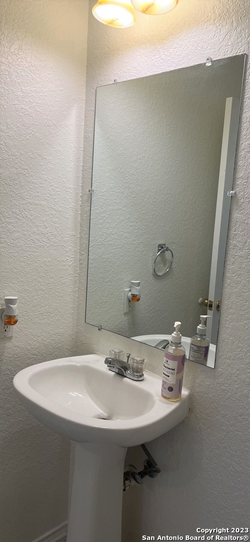 9602 San Fidel Rio San Antonio TX 78245