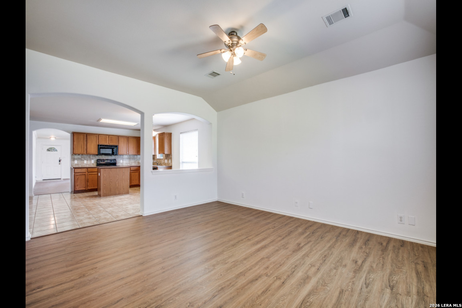 319 Willow Grove San Antonio TX 78245