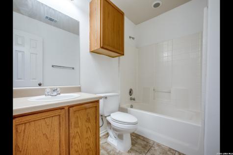 319 Willow Grove San Antonio TX 78245