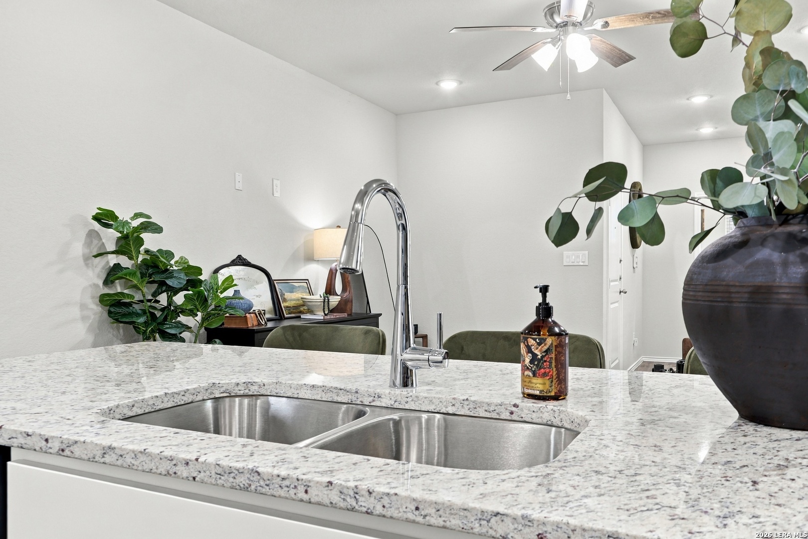 9034 Glen Shadow San Antonio TX 78239