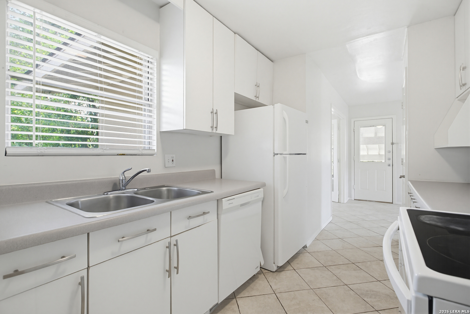 2125 E Lawndale Drive San Antonio TX 78209