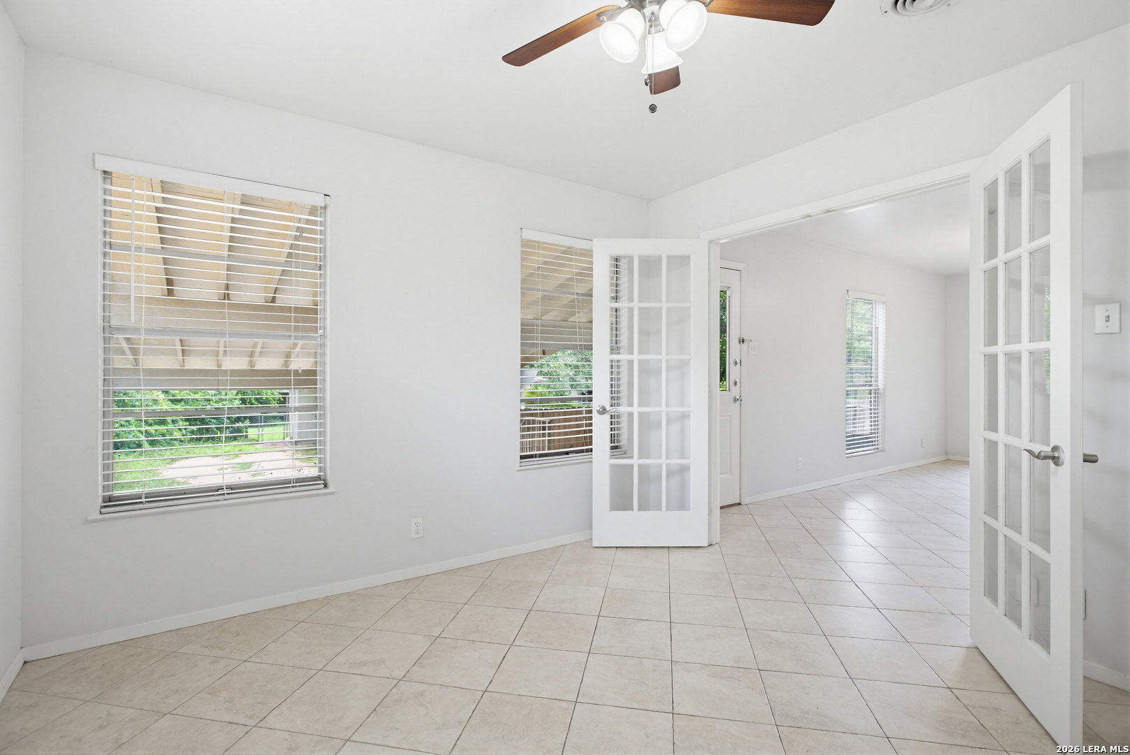 2125 E Lawndale Drive San Antonio TX 78209