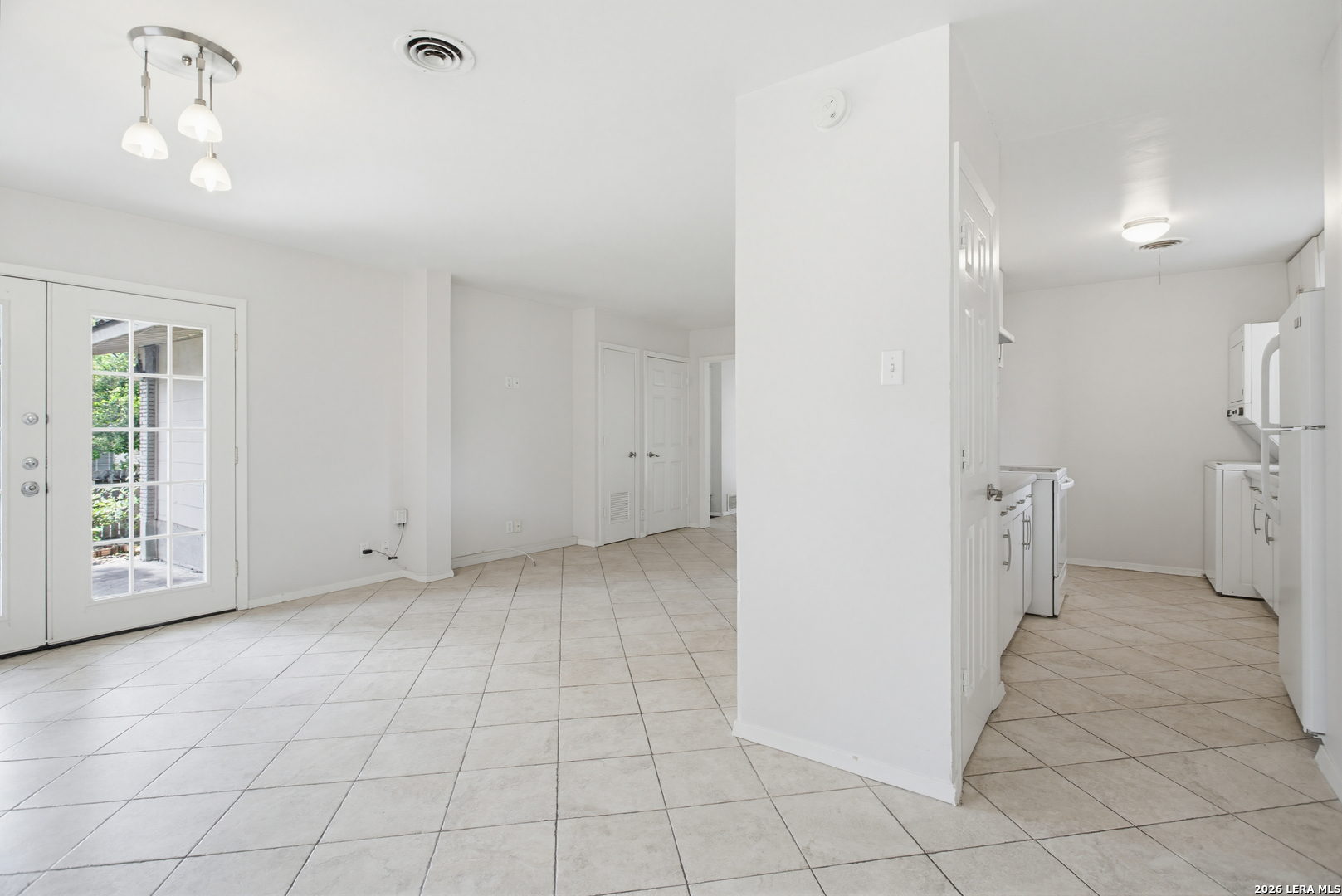 2125 E Lawndale Drive San Antonio TX 78209