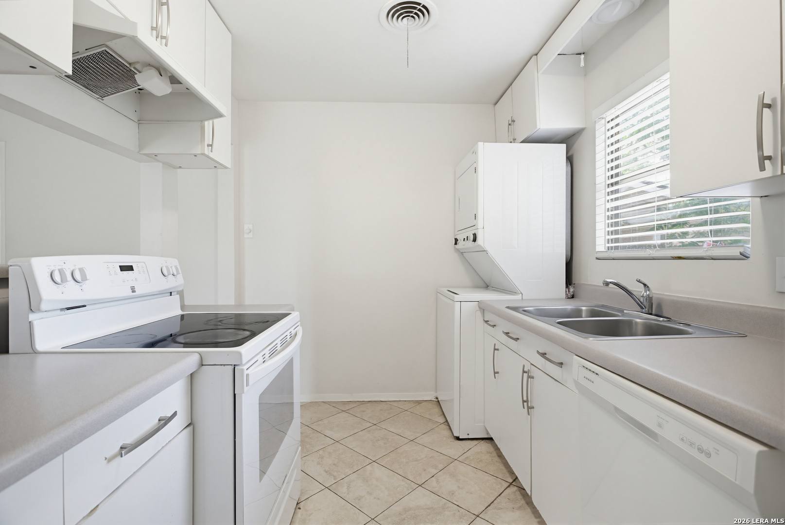 2125 E Lawndale Drive San Antonio TX 78209
