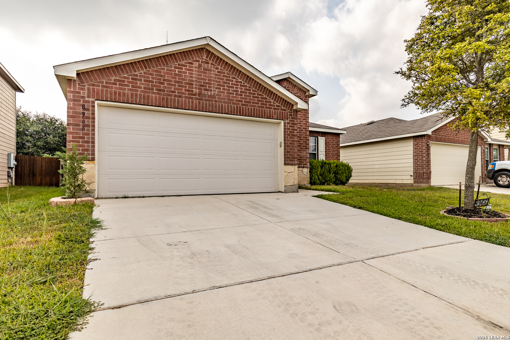 8966 N Oakwood Park San Antonio TX 78254