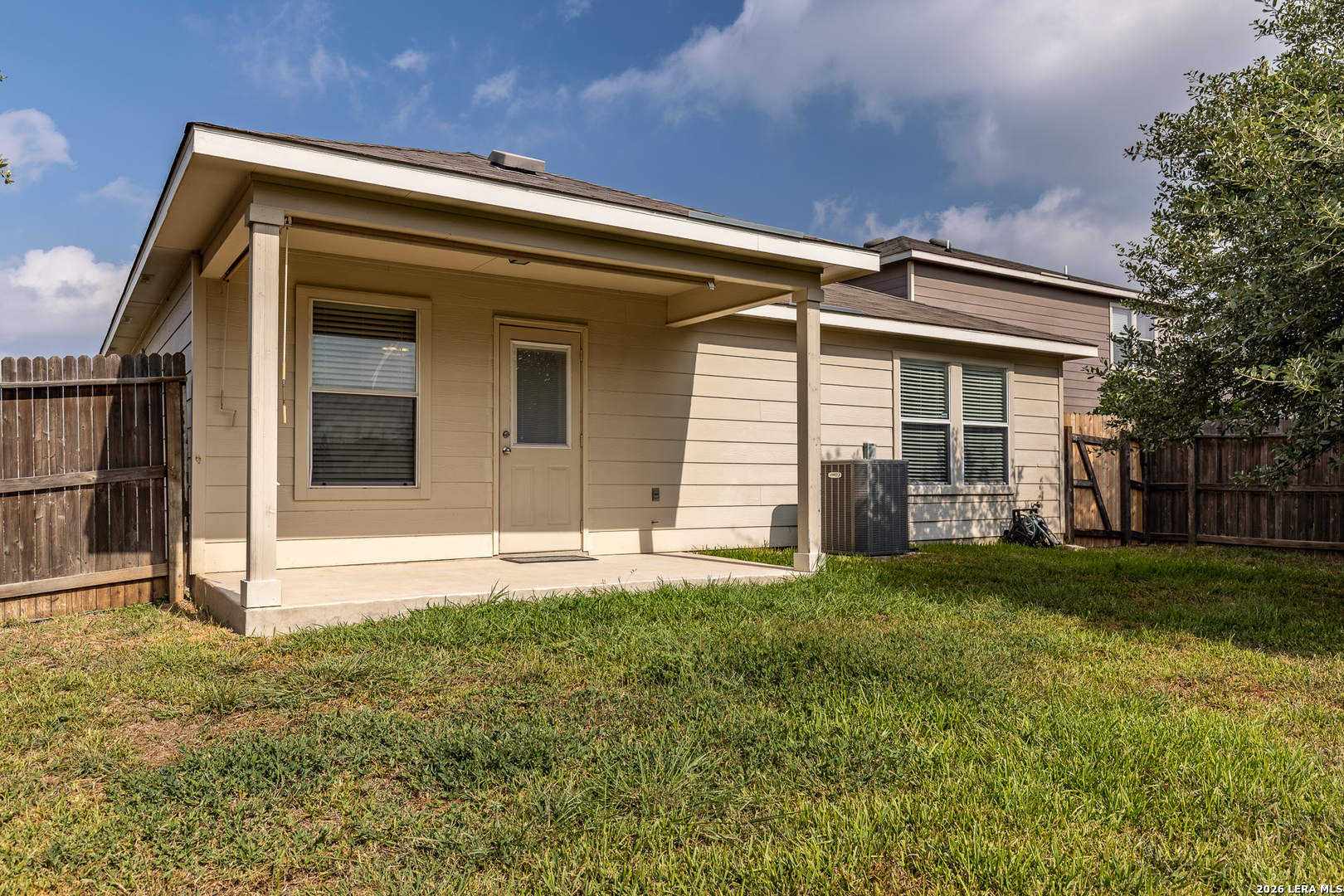 8966 N Oakwood Park San Antonio TX 78254