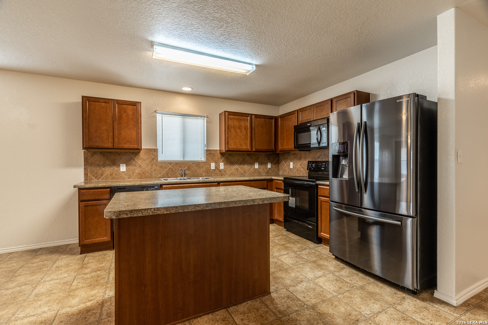 8966 N Oakwood Park San Antonio TX 78254