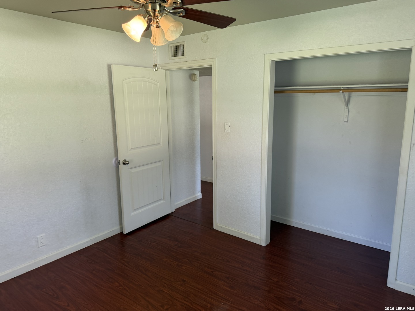 1500 Longhorn Floresville TX 78114