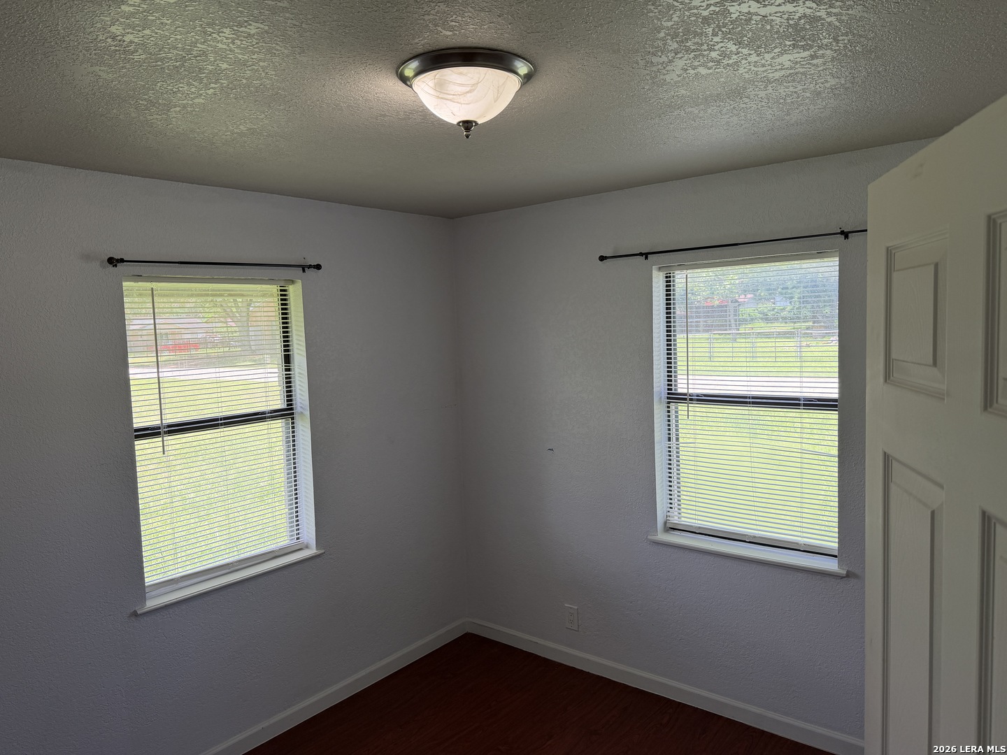 1500 Longhorn Floresville TX 78114
