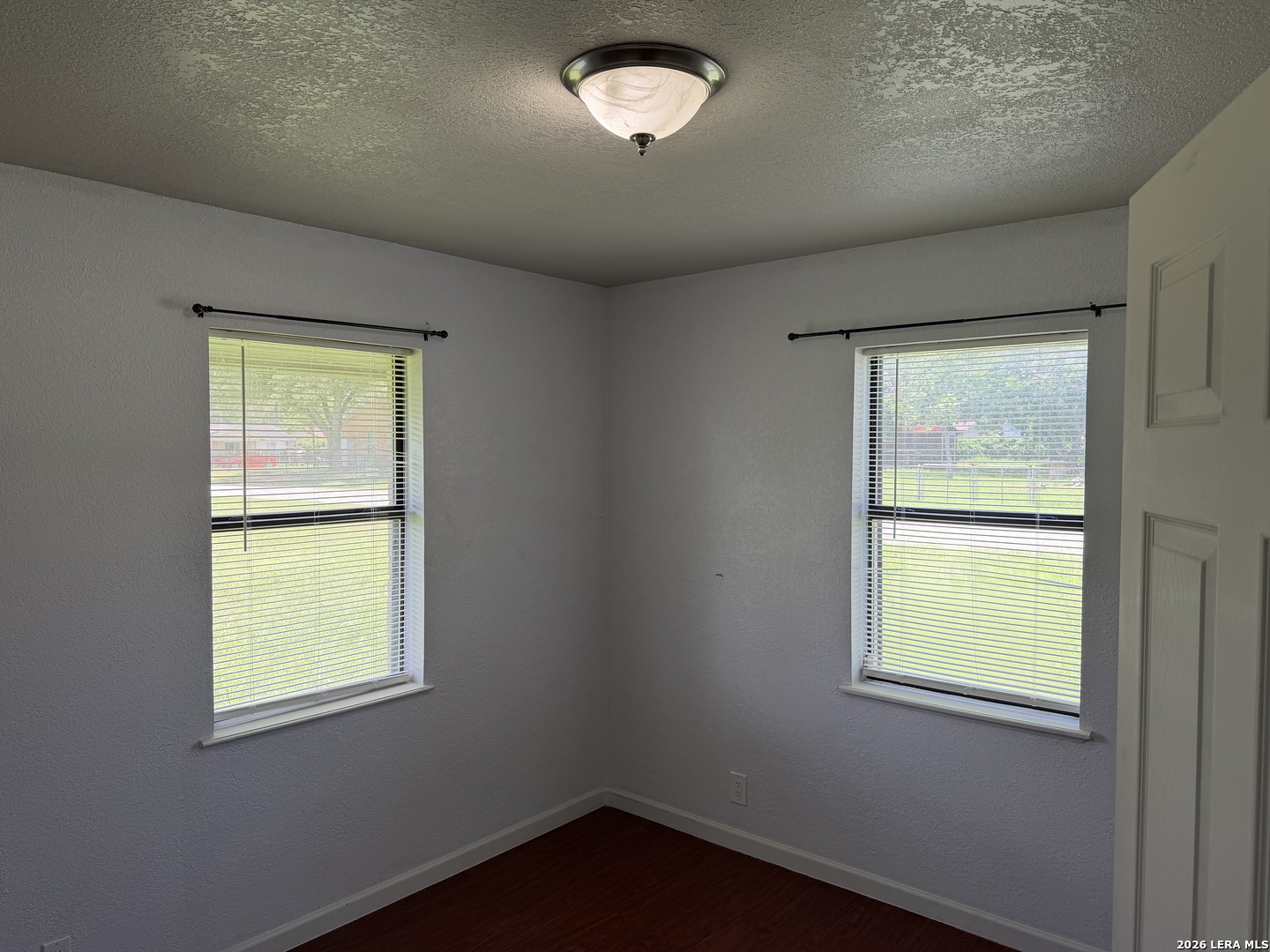 1500 Longhorn Floresville TX 78114
