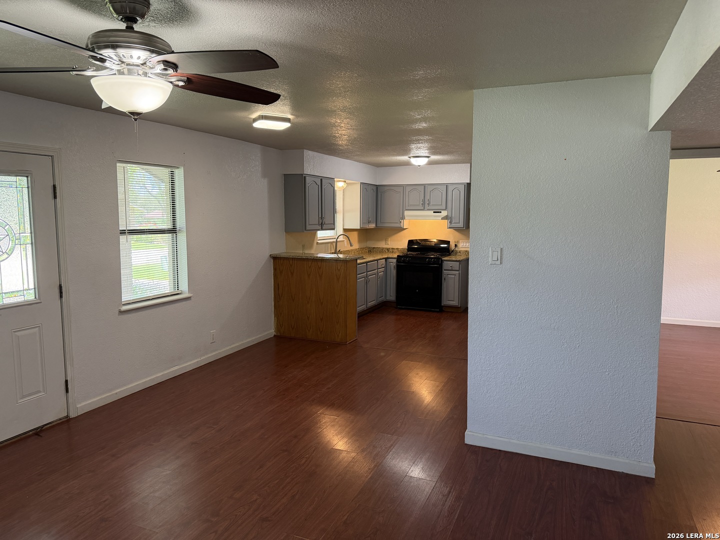 1500 Longhorn Floresville TX 78114